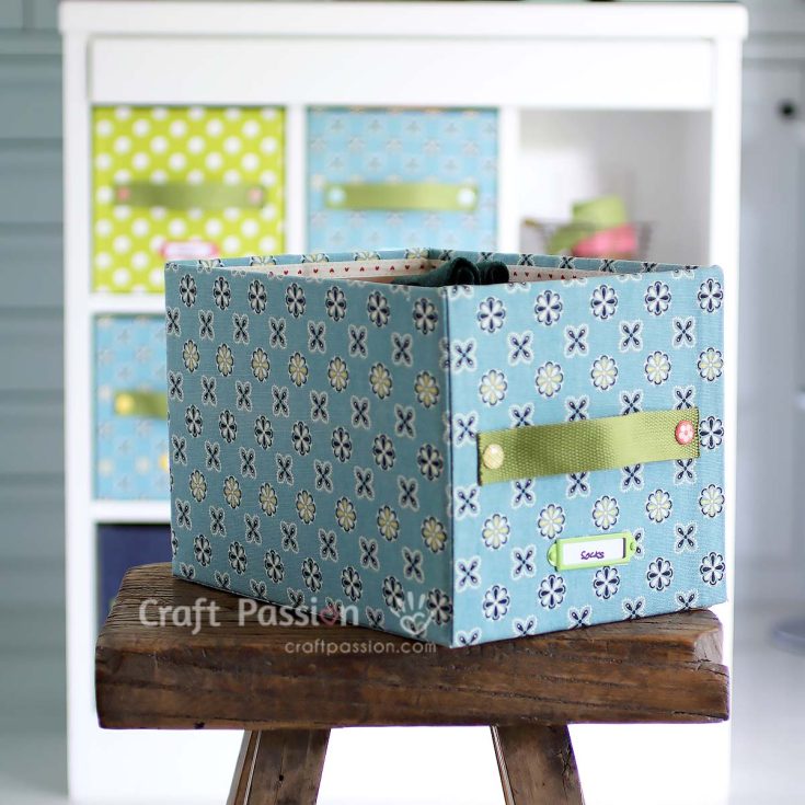 We just simply adore this creative project! Having your space clean constantly is pretty simple, but having it neat and tidy, can be quite challenging for some. Instead of having your knick-knacks scattered, you can organize your space with this funky DIY fabric storage box.