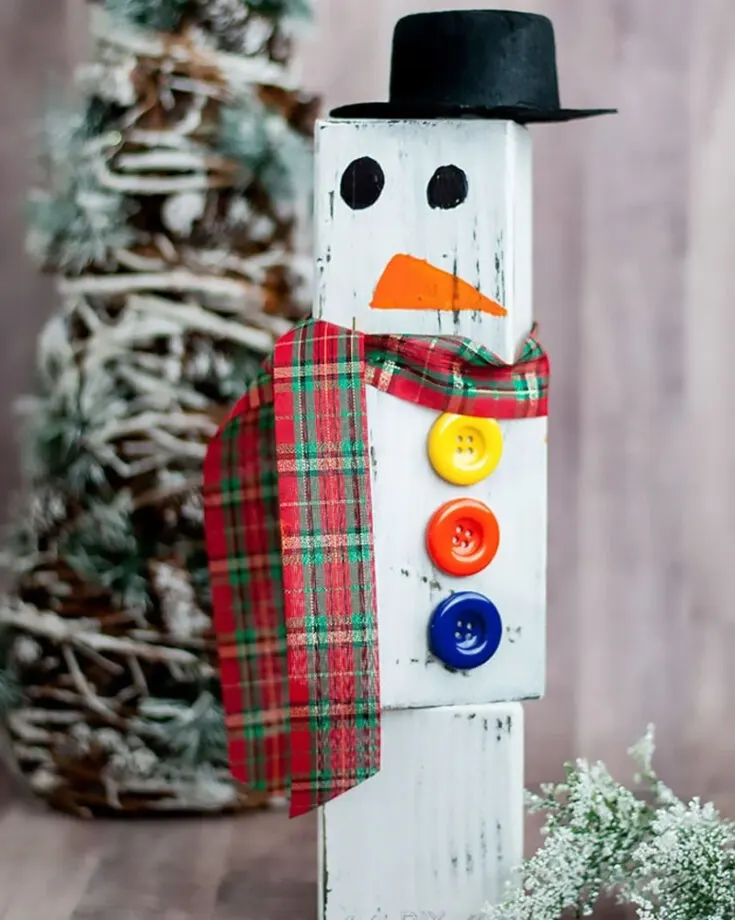 If only we could bring our snowmen from the outdoors inside... Introducing a DIY Wooden Snowman! Your dreams can finally come true by making this craft. Join us as Anika from Anika's DIY Life teaches us how to do so!
