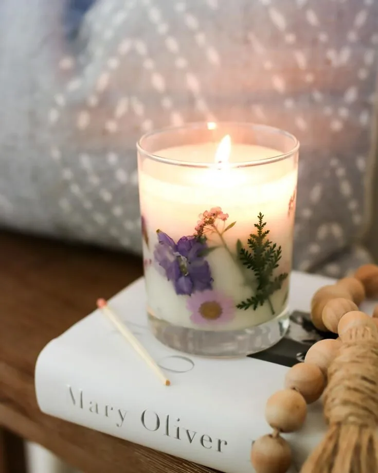 This project is a perfect way to add warmth and sweetness to your home. It will be a fantastic tableside decor that brings peace and tranquility due to its sweet-smelling scent!