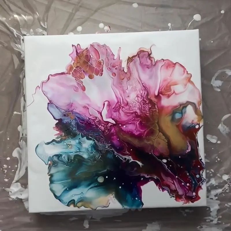 Here is another YouTube video of some fantastic Dutch Poured Acrylic Paintings. Make every drop and splash meaningful as it unfolds into a beautiful artwork displaying beauty and professionalism simultaneously! Give this one a go.
