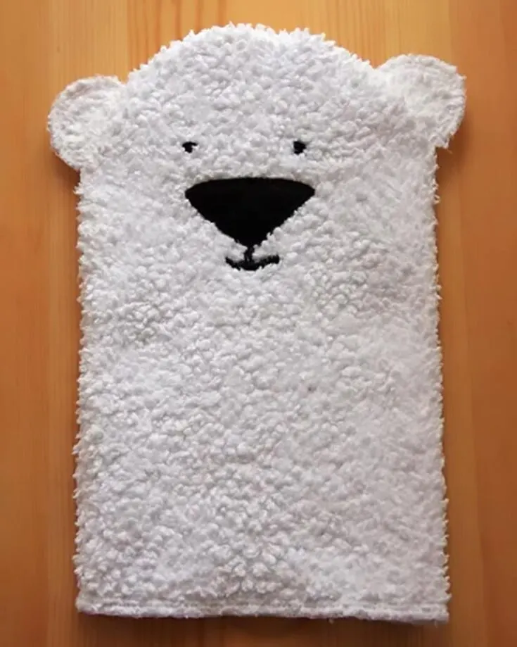 If your kids love polar bears, try making this adorable Polar Bear Puppet a gift for your toddlers! It is the cutest bathtime companion and is very simple to make. All you need is some scrap fabric, cut it to the length of your hand, and sew up the borders. Add some embellishments, and you're done!