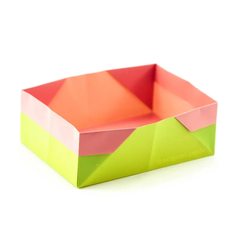 This pattern might just be an &ldquo;edge&rdquo; above all the other origami boxes. It offers a sleek, timeless design, as well as a little twist compared to the traditional masu box design. Try it out with double sided origami paper for more fun results!