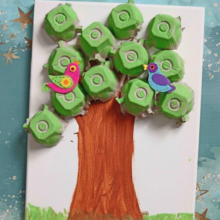 Looking for a fun and exciting project to make with your kids to celebrate our planet? Try this craft out for size. This cute egg carton tree is also another amazing way to upcycle your egg cartons by turning them into an unforgettable craft.