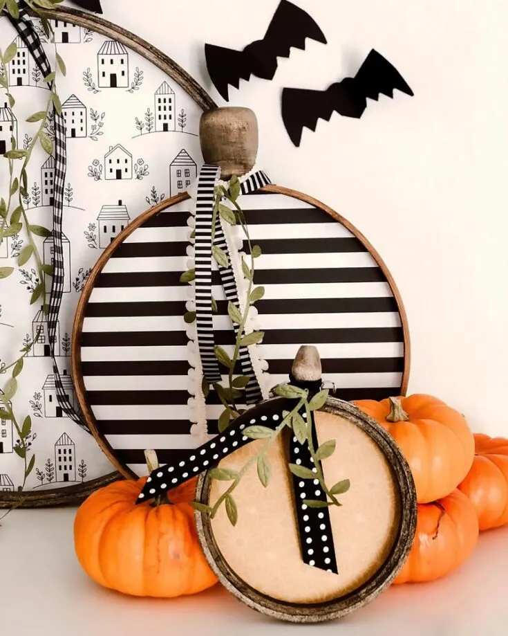 If you can't already tell, we love these simple pumpkin crafts as they are so commonly found during the 31st! Try them out to mix rustic and Halloween together as you celebrate with your loved ones this year.