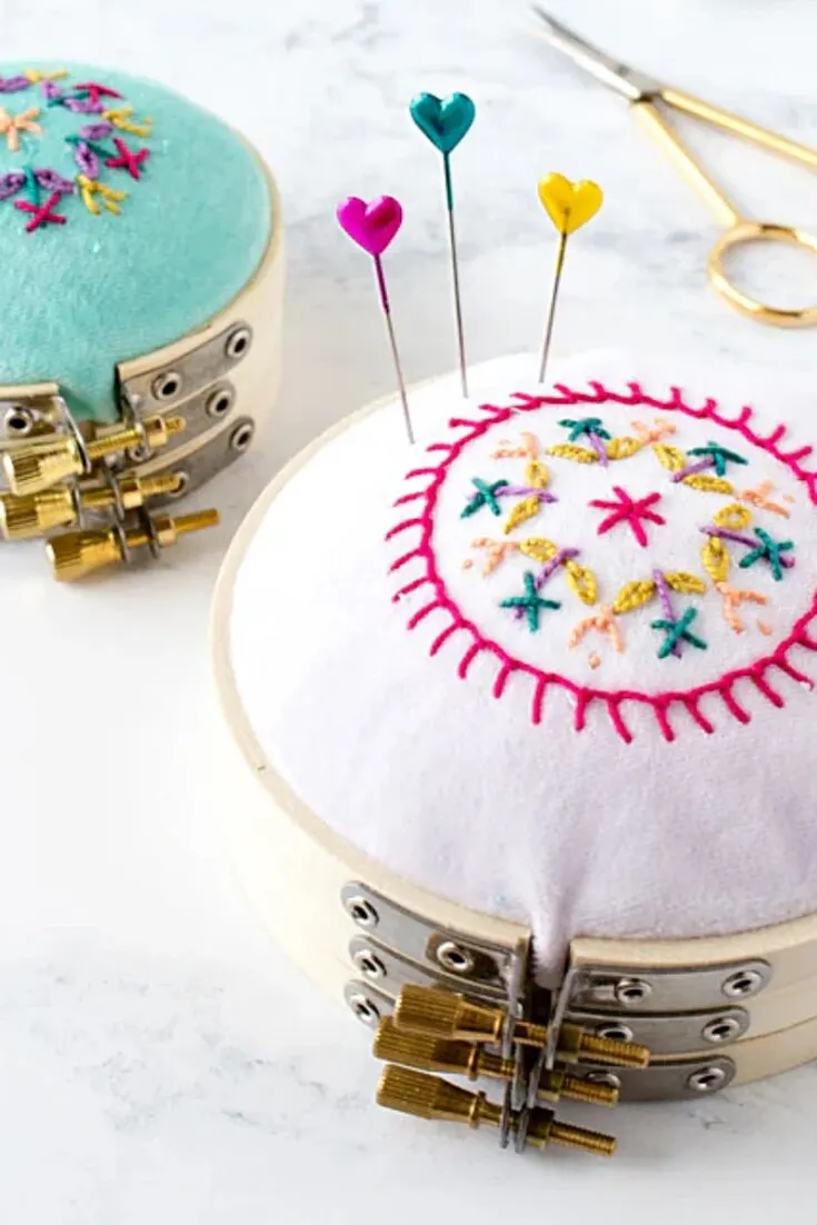 Use any extra embroidery hoops you don&rsquo;t use for a fun embroidery hoop pin holder. Customize this simple design by embroidering anything you want on top as well.