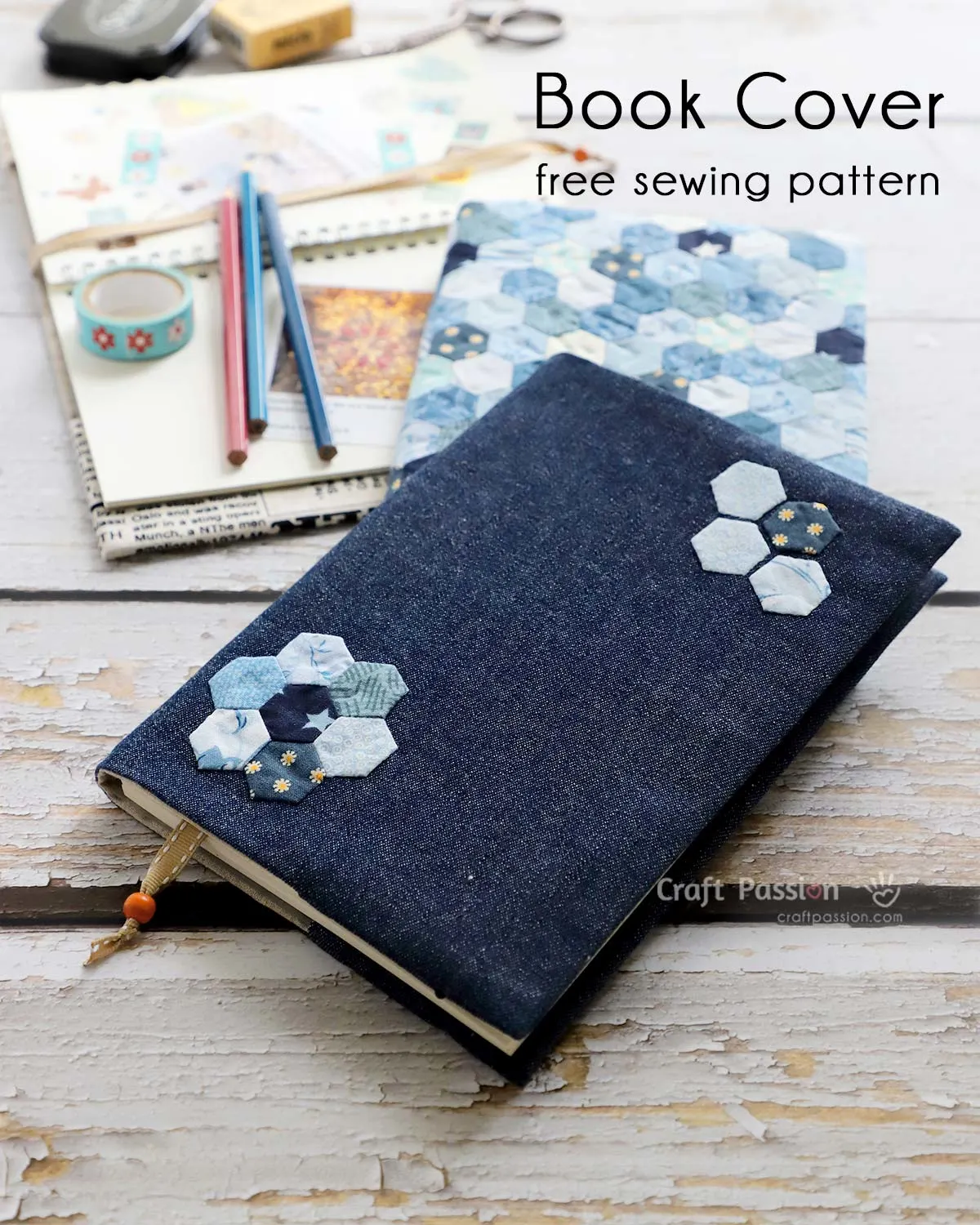 How to make a DIY book cover with fabric? You have two sewing options: fitted end or adjustable end. Choose a method that fits your book.