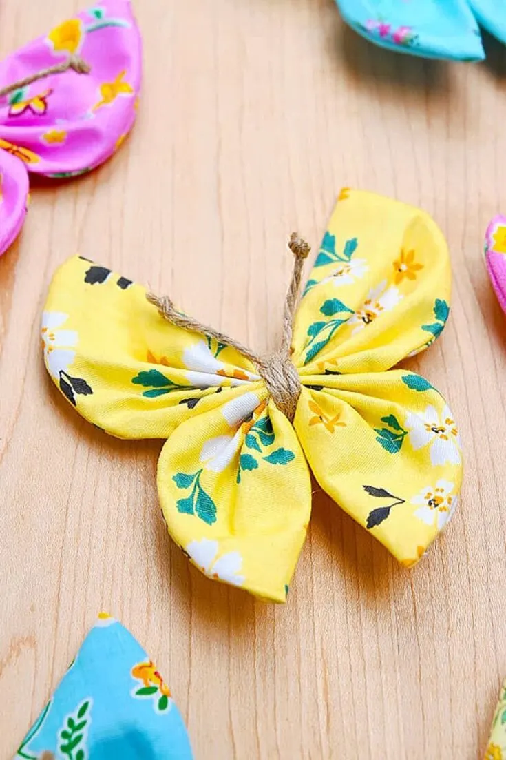 With some twine and scrap cloth, these fabric butterflies make another great piece of decoration for your home. Quick and easy, it's a great way to practice sewing with a sewing machine for beginners.