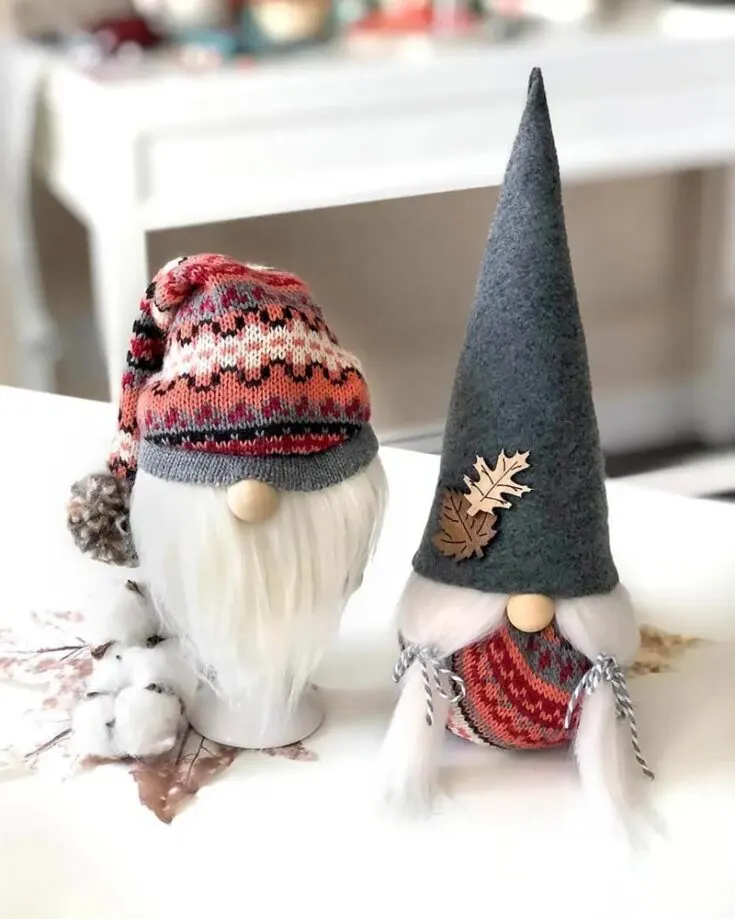 It's cozy sweater season, so why not dress your gnomes in matching cozy sweaters? Grab a thrifted sweater and your gnomes will be all set for the chilly weather in style!