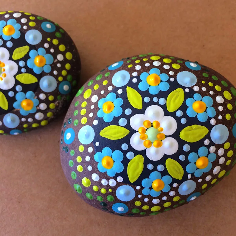 How to make flower painted rocks