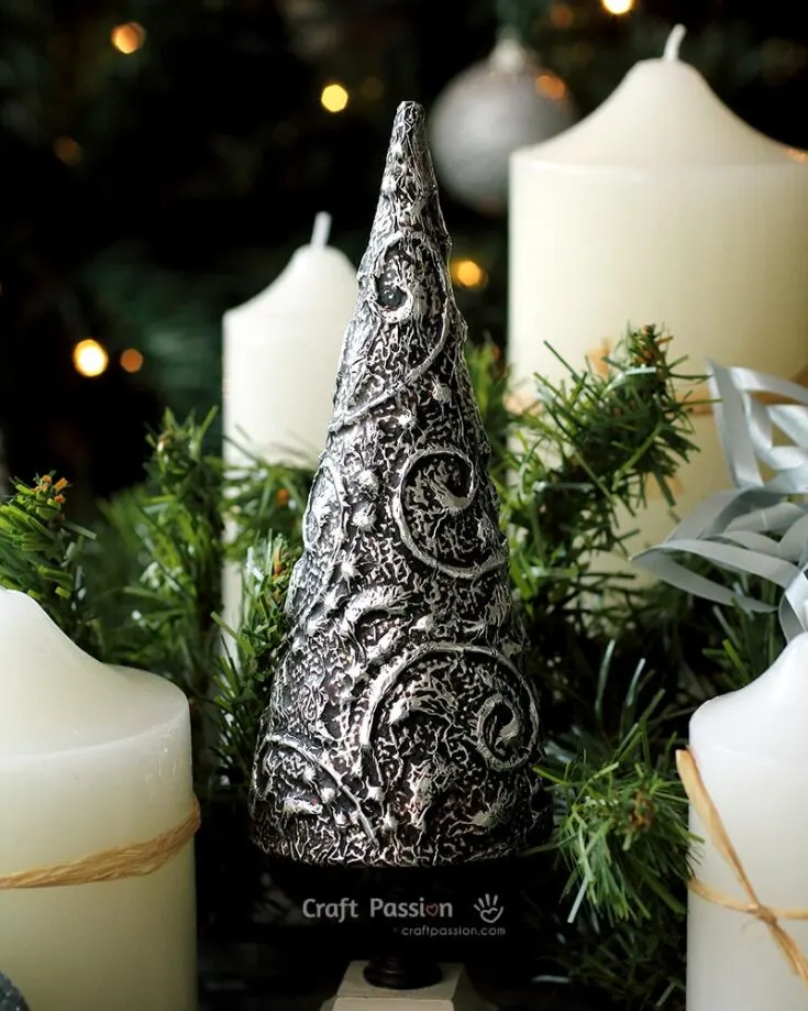 Add a touch of elegance to your holiday decor with a foil relief Christmas tree! Its shimmering metallic finish and intricate textures make it a standout piece for the season. Fun to create and perfect for spreading festive cheer with a unique twist!