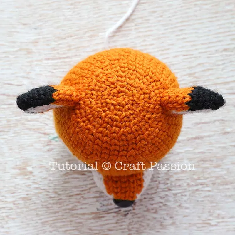 how to crochet fox