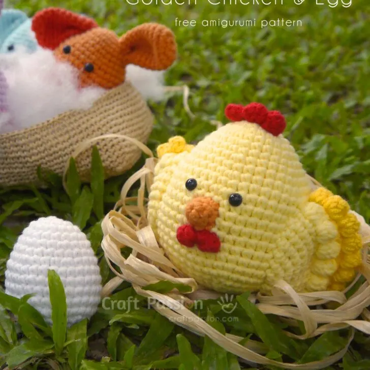 Cuteness overload Golden Chicken Amigurumi, come with an egg amigurumi pattern. Free amigurumi crochet pattern for you to make as gift or for own collection