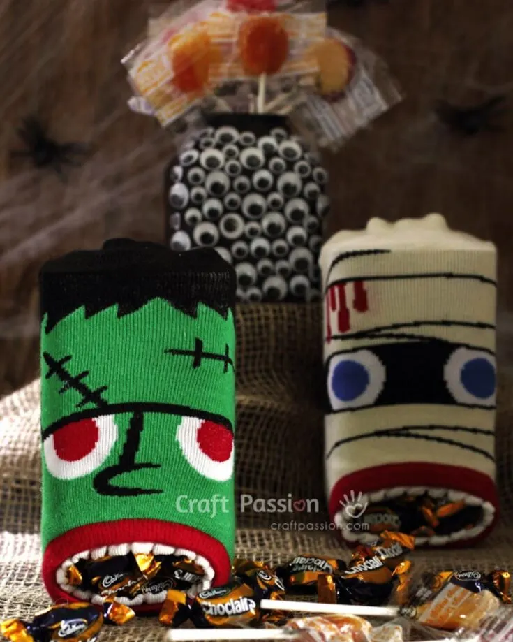 Treat yourself to a sweet Halloween with this Halloween craft! This candy holder guarantees an extra special stash of lovely surprises for trick-or-treaters! Time to elevate your candy with this tutorial!