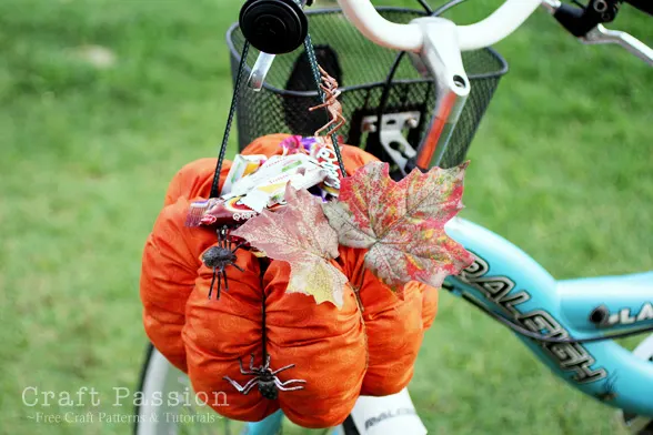 pumpkin treat bag