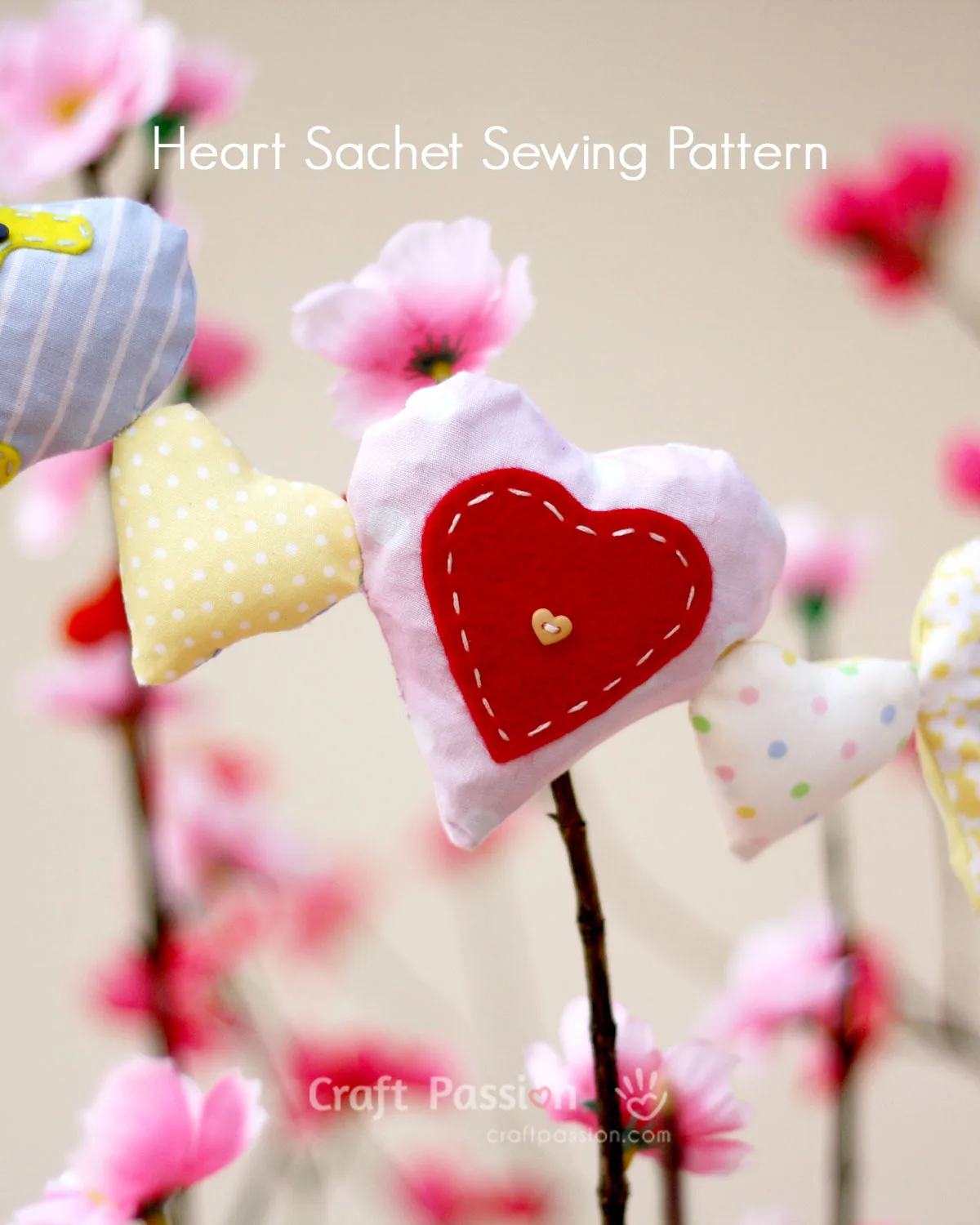 Get free pattern and tutorial to sew some Heart Shaped Sachet to make into Scented Love Garland for the Valentine's Day. Love is in the air!!!!