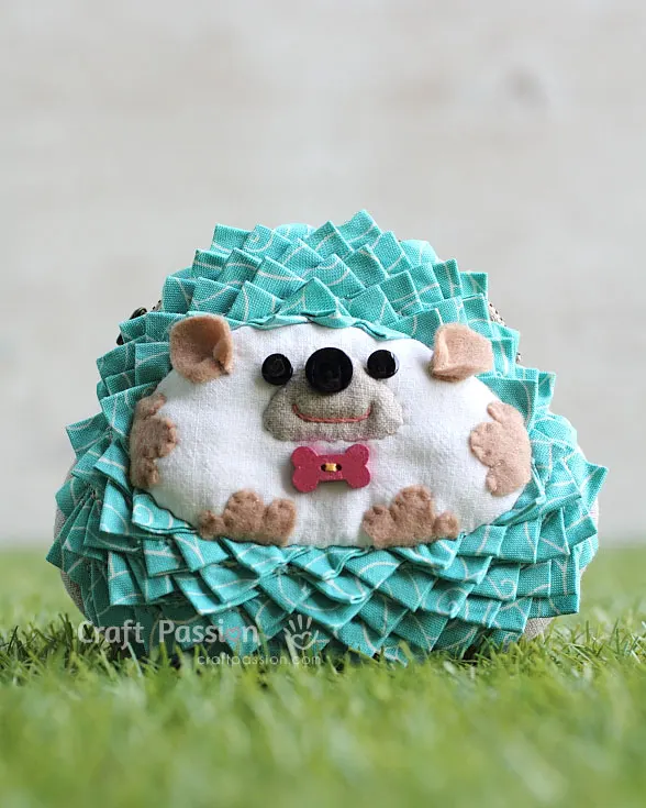 zipper purse hedgehog