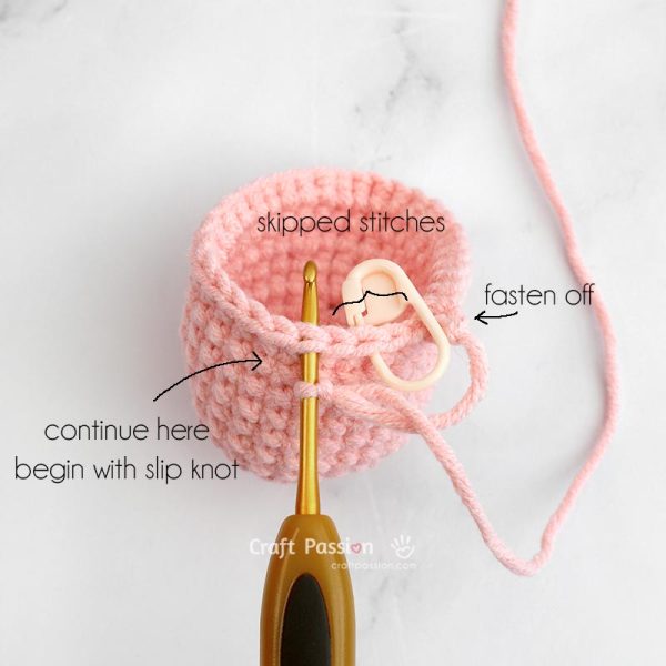 how to crochet two tone heart amigurumi