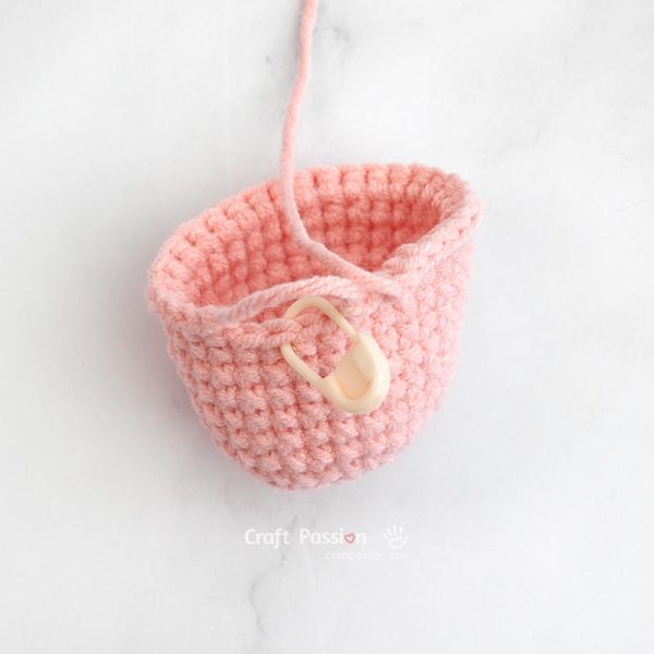 how to crochet two tone heart amigurumi