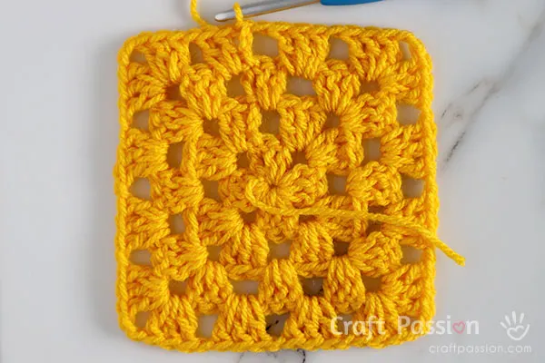 how to crochet granny square