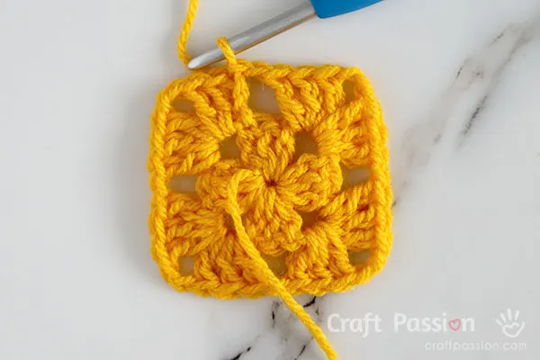 how to crochet granny square