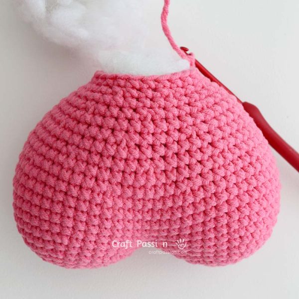 how to crochet amigurumi heart
Step 6: Stuff the Heart