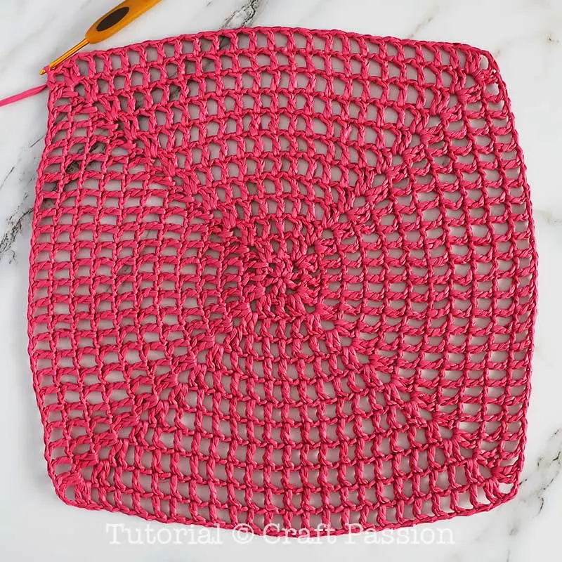 how to crochet a square bag base