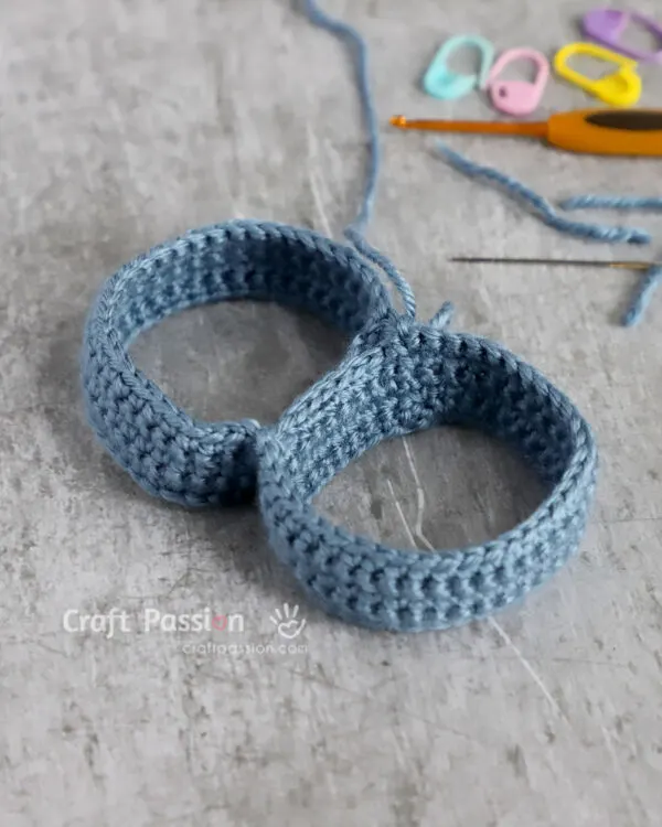 hot to crochet pants