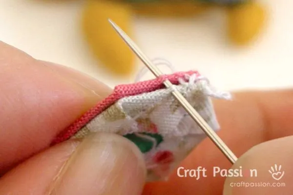 how to sew hexagon quilt block using english paper piecing method