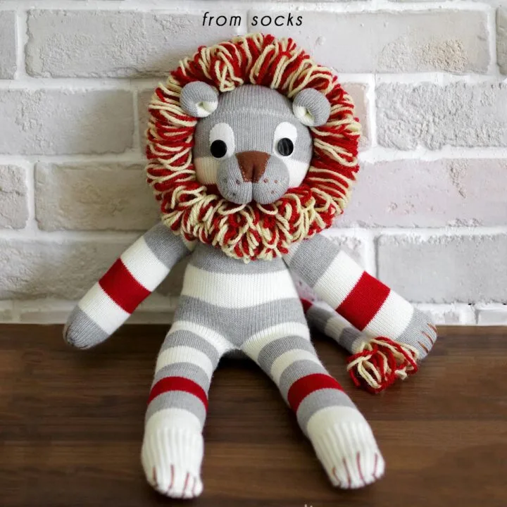 Learn how to sew a huggable lion stuffed animal, Shimba, from socks! Free pattern with step-by-step photos and detailed instructions included.