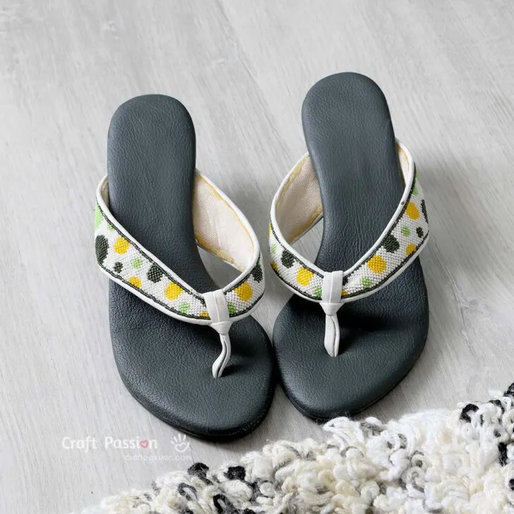 modern thong mule kasut manek