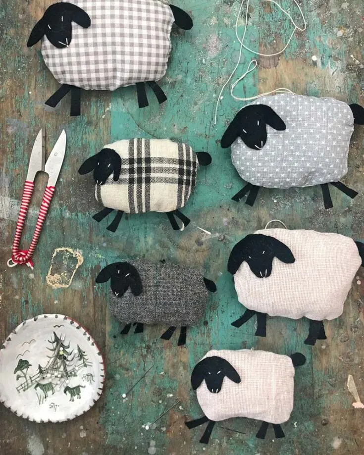 Are you looking for some adorable sheep for your little shepherd? This simple design is so easy you'll be able to make a whole flock easily. The details are a great touch just done with simple embroidery that really make these sheep come to life. Do note that light pieces of fabric are suggested for this, but you can really make your sheep any color you want. Get creative!