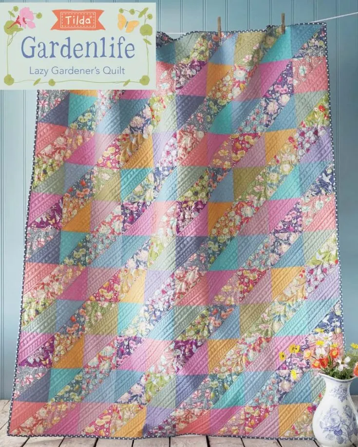 Make this quilt that looks so soft and calm to the eyes as you cuddle in it by the fireplace. It's an easy pattern that is so rewarding to make and is composed of simple HST blocks. It's a scrap-friendly project, and the finished size measures approximately 56.5" x 74.5".&nbsp;
