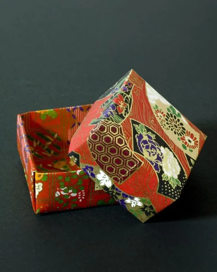 Check out this delightful masu box! This tutorial features an origami box with lid, which makes it perfect for storing tiny miscellaneous objects on your desk, such as paper clips, candies; you can even use it as a mini waste bin!