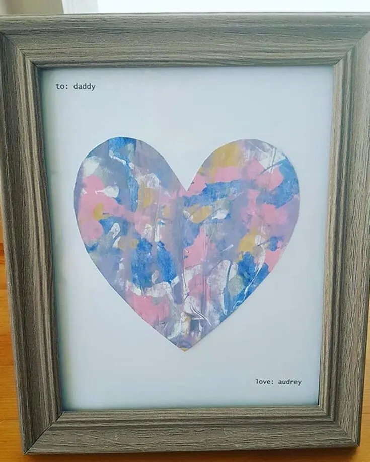 Make this Mother&rsquo;s Day crafting activity merrier by tagging your kids along in this thoughtful craft. It is a lovely gift to show your love and adoration to your mother and encourages your kids and toddlers to express their artistic freedom on canvas. Make this celebration more exciting with this mess-free heart art tutorial.