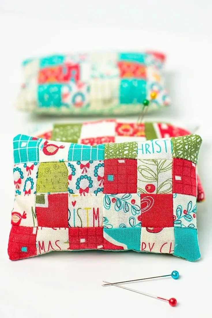 Patchwork cushions are a way to use up scrap fabric in a creative yet beautiful way. If you want to make a sentimental gift, you can easily customize this pincushion pattern with meaningful fabric from shirts or with preferred colors and prints. The possibilities are endless!