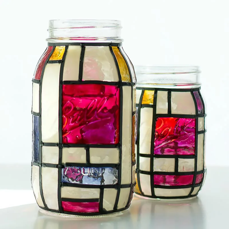 How about adding a splash of color to your jars with some fun, Piet Mondrian-inspired crafts? As one of the coolest artists of the 20th century, Mondrian's style is perfect for transforming your everyday items into something special. Give it a go, and we&rsquo;d love to hear how it turns out!