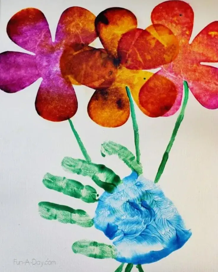 If you&rsquo;re looking for more card designs to shower your mom with love and appreciation this Mother&rsquo;s Day, feel free to try this craft you can make with your kids! Celebrate Mother&rsquo;s Day with this handmade craft to capture the essence of your unique bond by creating a timeless reminder of your affection.