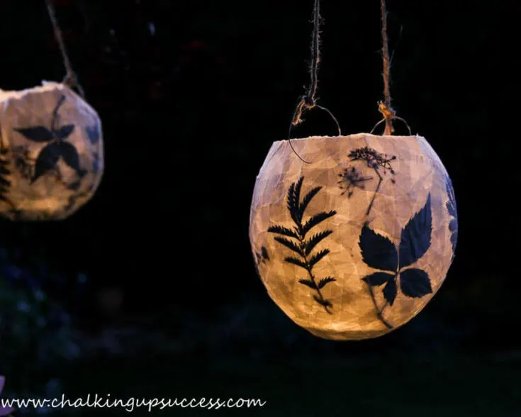 These pressed flower lanterns make amazing budget-friendly decors, without sacrificing the aesthetic!