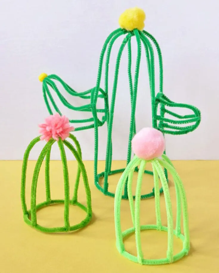 Check out this cactus craft you can easily make out of pipe cleaners! Kids will love experimenting with the 3D shapes. A bonus is that you can totally customize cacti in your preferred shapes, sizes, and colors! Put a pompom on top and you have a colorful cacti collection.