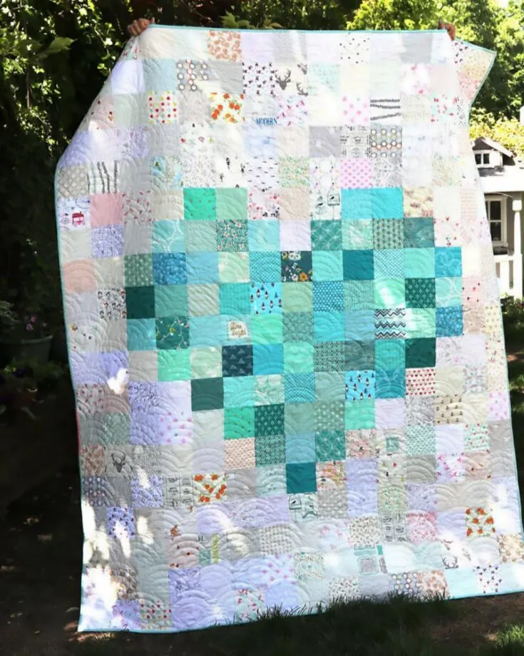 Can&rsquo;t get enough of pixel-inspired heart quilt patterns? Here&rsquo;s another one for variety! Look at how stunning it is. It&rsquo;s very easy to make as it&rsquo;s constructed with square blocks, and the finished quilt size is approximately 67.5&rdquo; x 85.5&rdquo;.