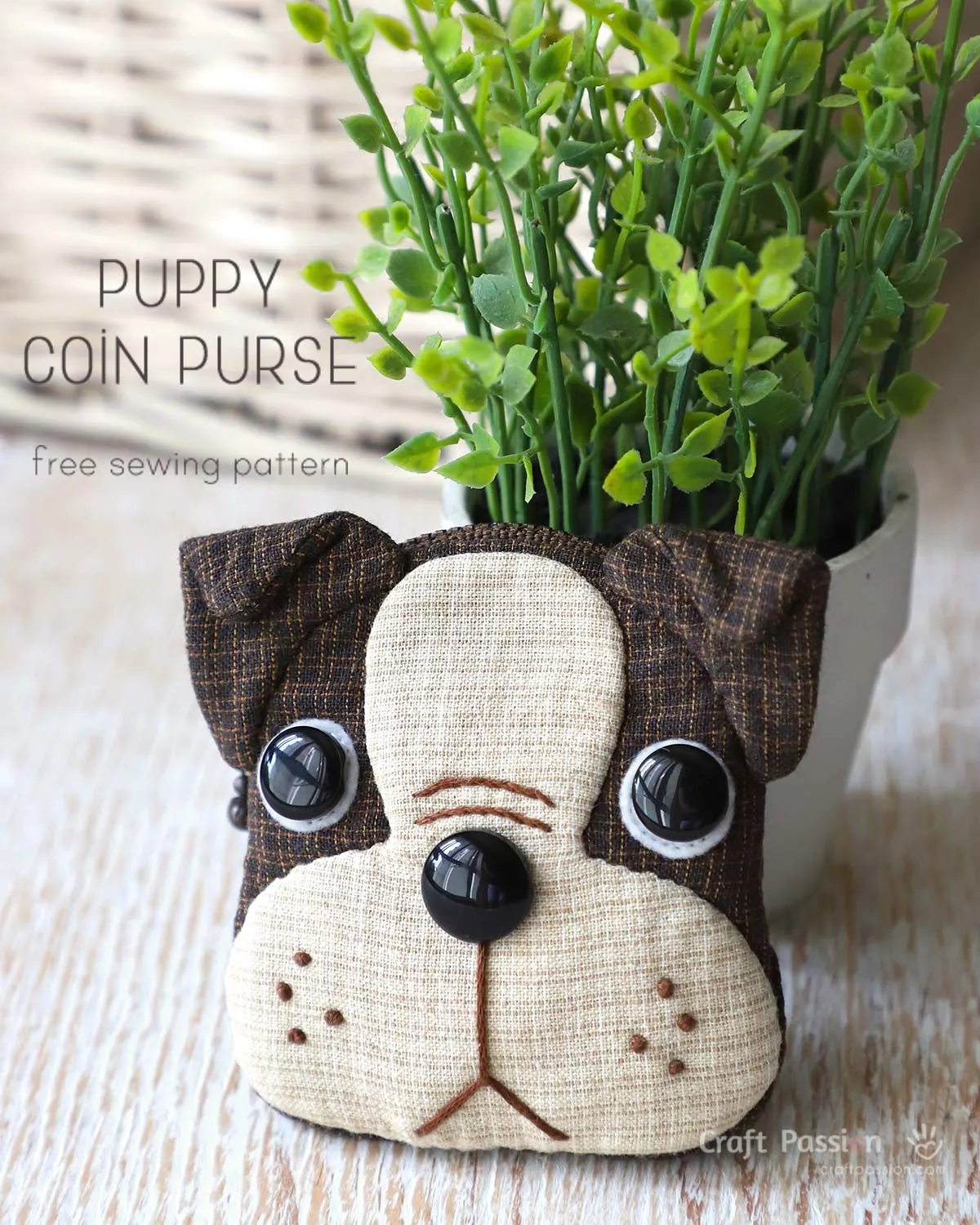 Get a free sewing pattern for a cute Boston Terrier-inspired Puppy Purse. Include printable template & detailed instructions with step-by-step photos.
