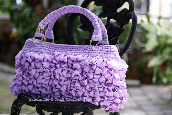 crochet bag with fabric strips