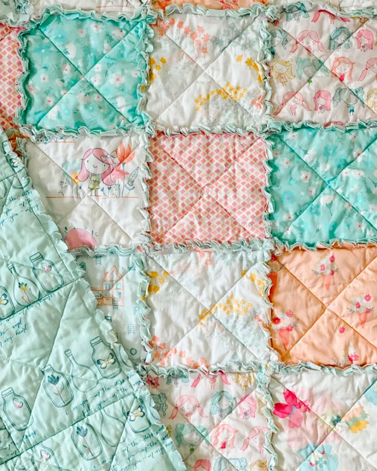 If you like the vintage aesthetic of frayed ends on a quilt, you would love this rag quilt from Quilters Candy! This pattern comes in both baby size and lap size too.