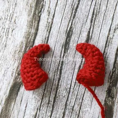 crochet horns