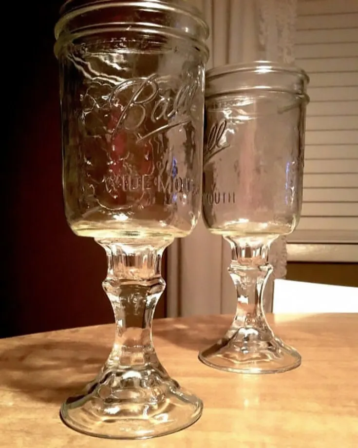 We hate how fragile wine glasses are. One wrong move, and they are broken! Why not make more durable and sturdy wine glasses that are also way more fashionable? Long-lasting and trendy, what a trade-off!