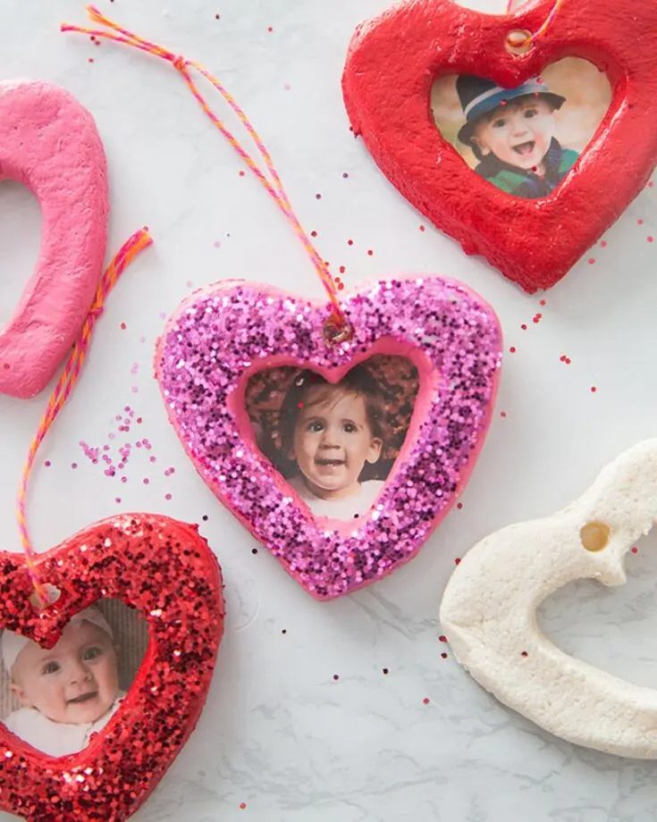 Gone are the days of vintage picture necklaces. It&rsquo;s time for you to craft your own style to make it all the more sweeter. Craft some love with this salt-dough heart ornament as a sentimental gift that will amaze her as it tugs on her heartstrings.