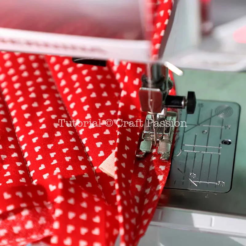 how to sew border with bias tape