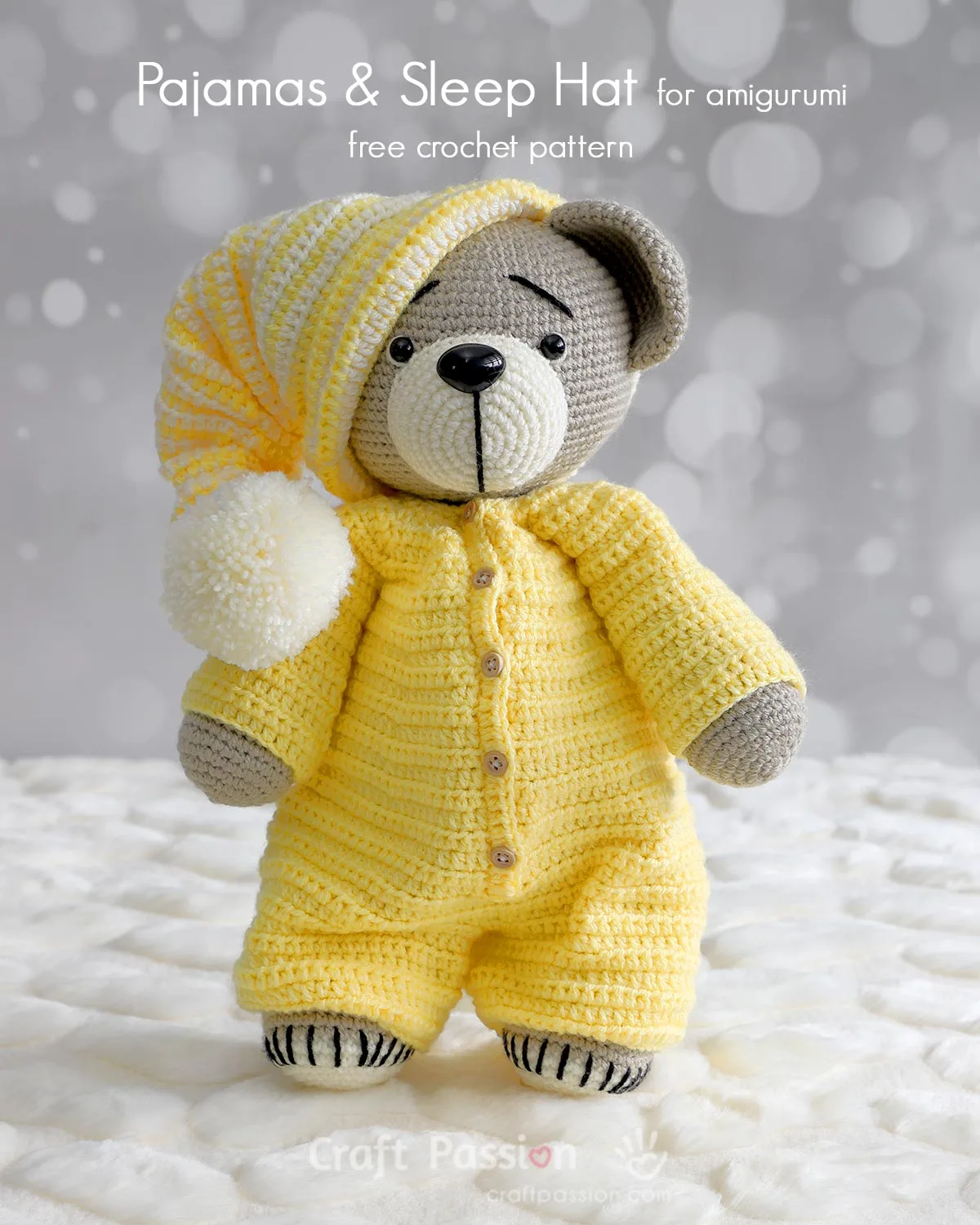 free crochet pattern of 2-piece pajamas & sleep hat set for amigurumi crochet animals.