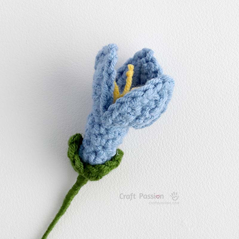 small freesia flower crochet pattern half bloom freesia flower crochet pattern - free pattern