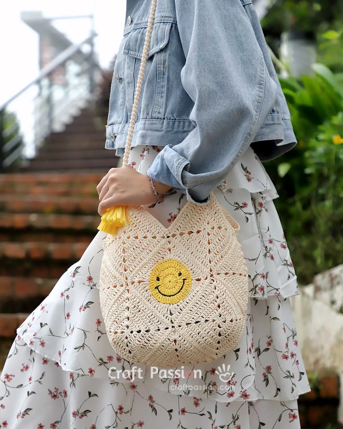 smiley crochet granny square bag